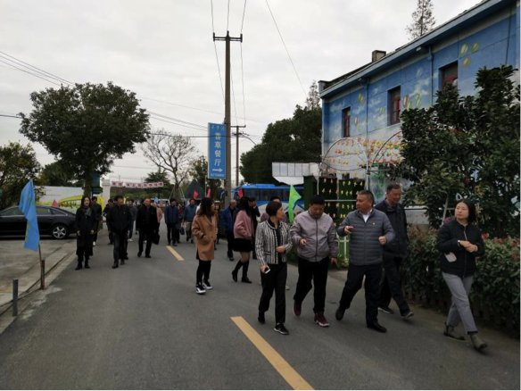 青浦應(yīng)急局、青浦聯(lián)通和磊諾公司“共建美麗鄉(xiāng)村、打造和諧家園”聯(lián)建活動(dòng)舉辦(圖2)